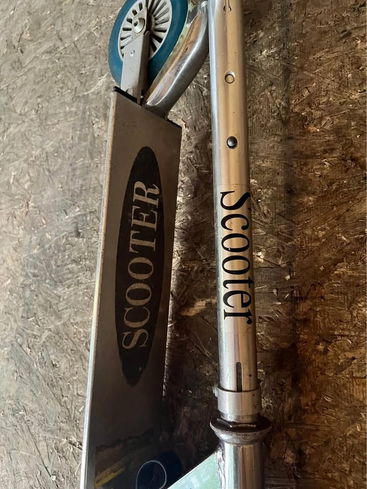 Foldable Scooter Blue Wheels - photo 2