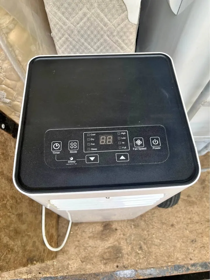 Insignia Portable Air Conditioner NS-AC8PWH5-C