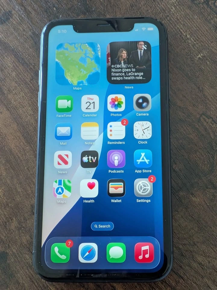 iPhone 11 64GB Black - Excellent Condition - photo 4