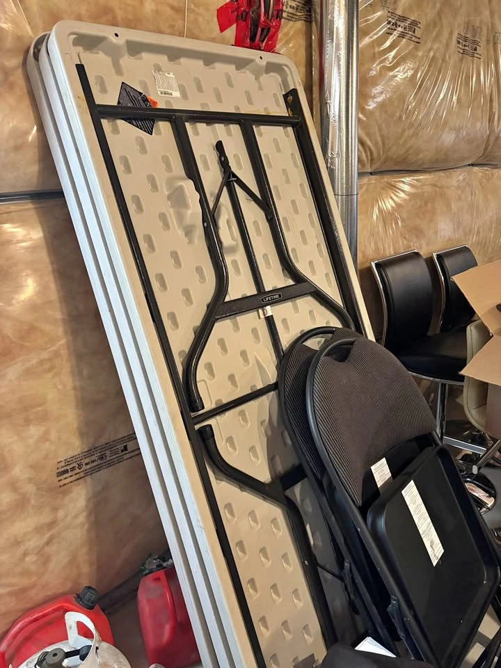 Foldable Tables and Chairs