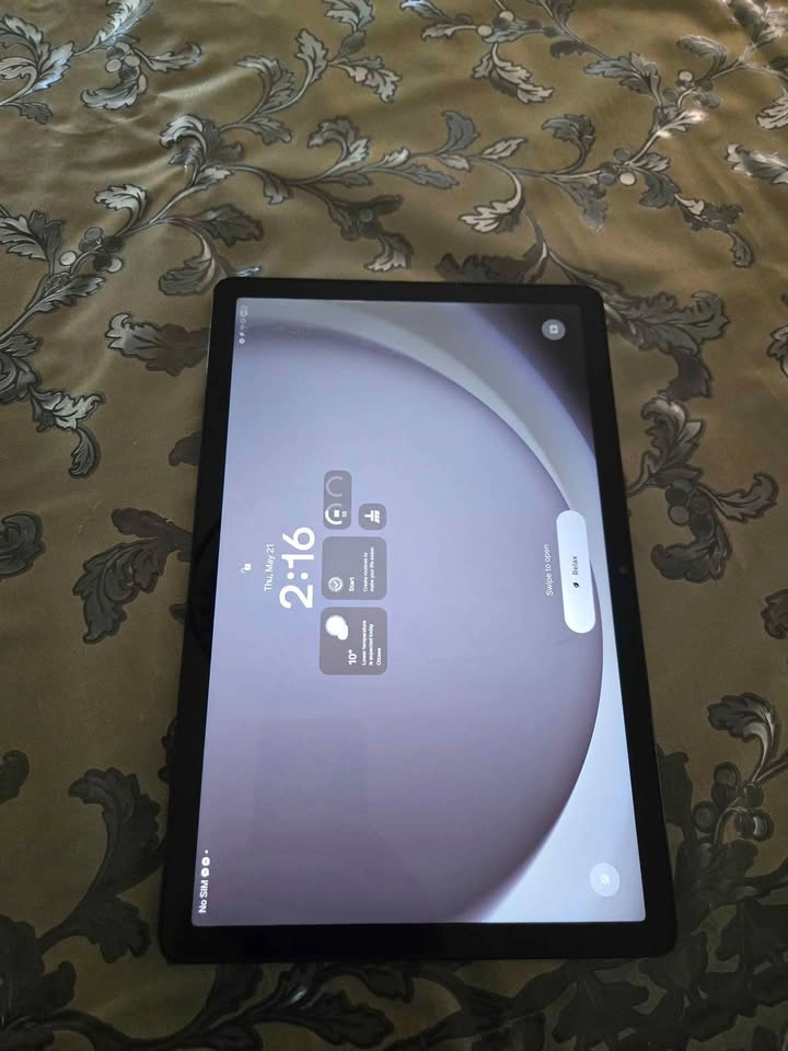 Samsung Galaxy A9 + - photo 5