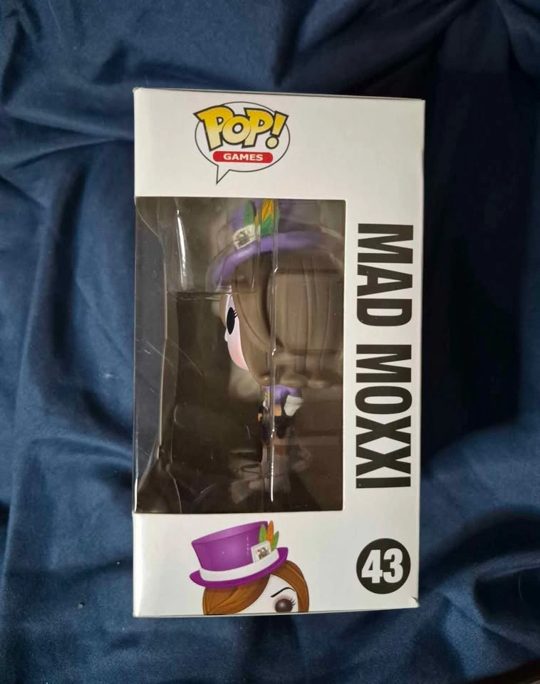 Mad Moxxi Funko Pop - photo 3
