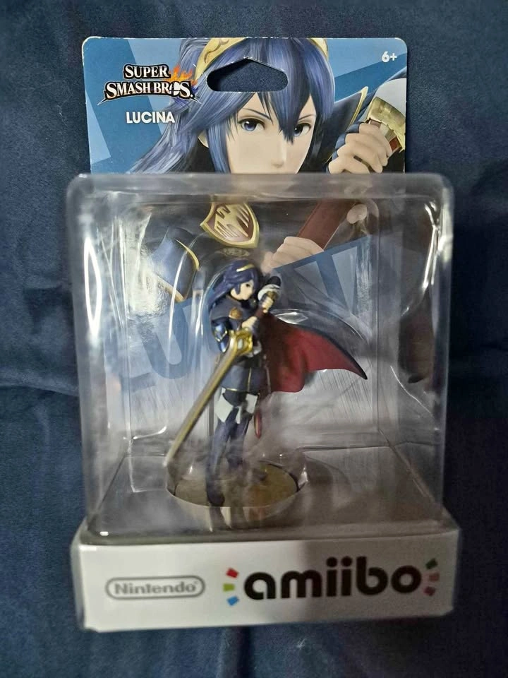 Lucina Amiibo Smash Bros