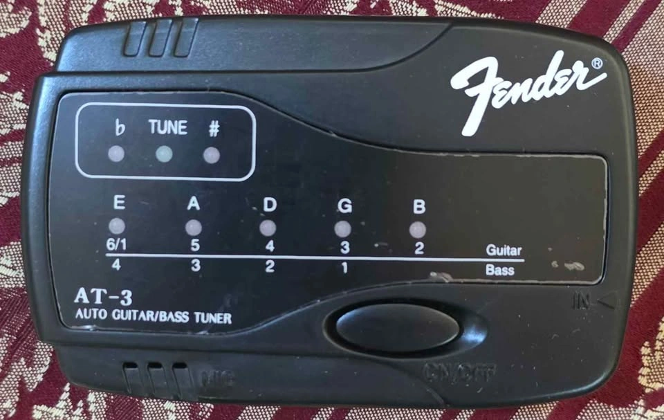 Fender AT-3 Automatic Guitar Tuner - photo 4