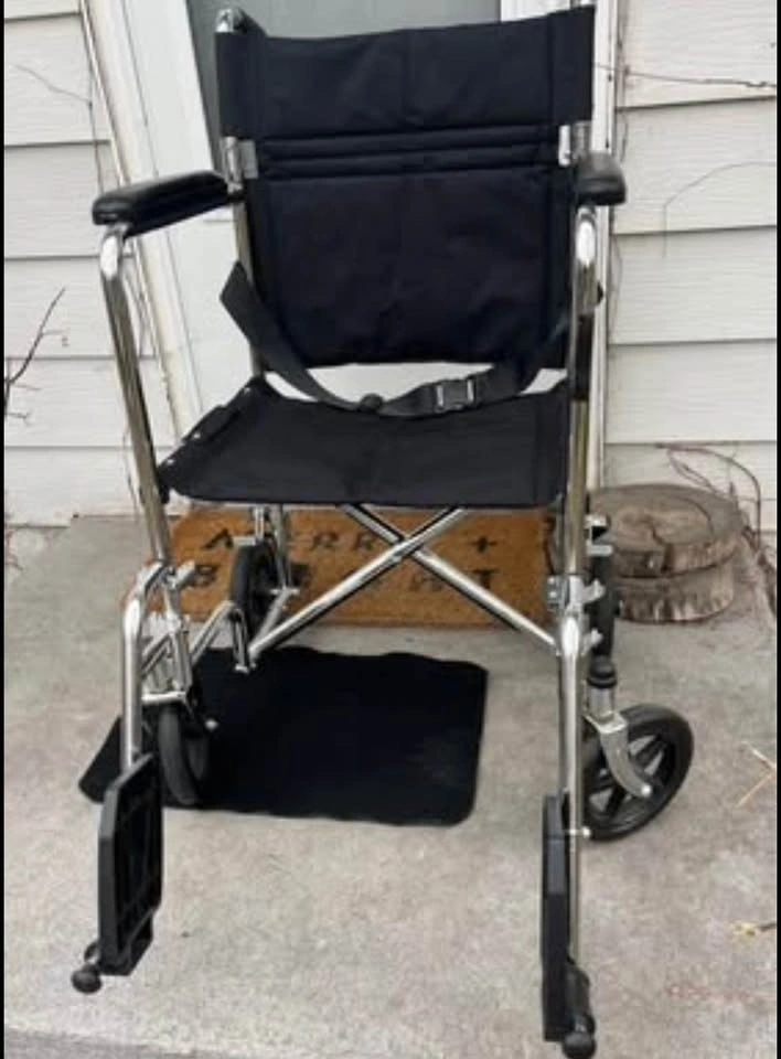 Heavy duty Transport / Mobility Aid Chair - photo 3