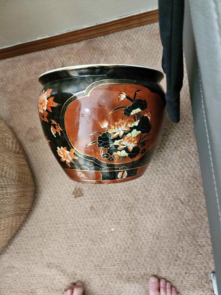 Vintage Chinese Porcelain Fish Bowl Planter
