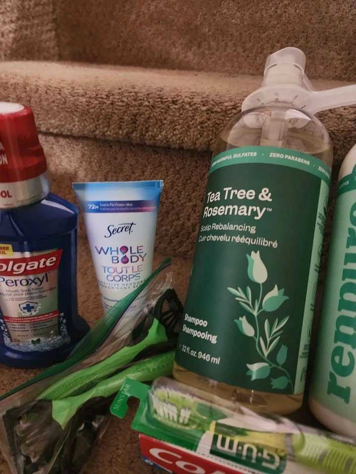 Bathroom hygiene items - photo 2