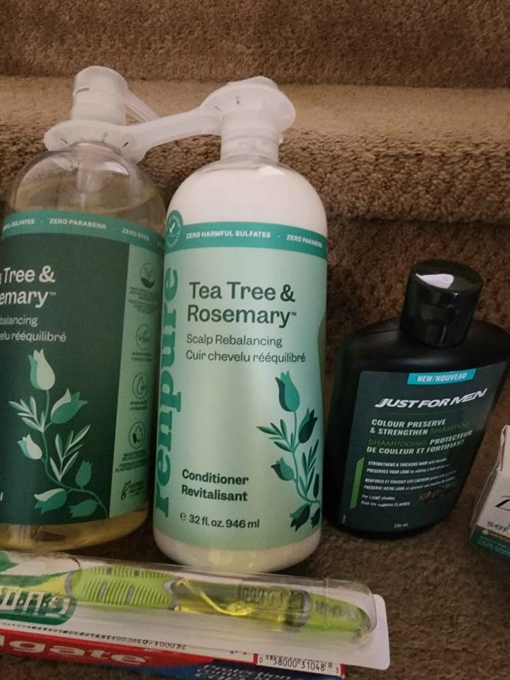 Bathroom hygiene items - photo 3