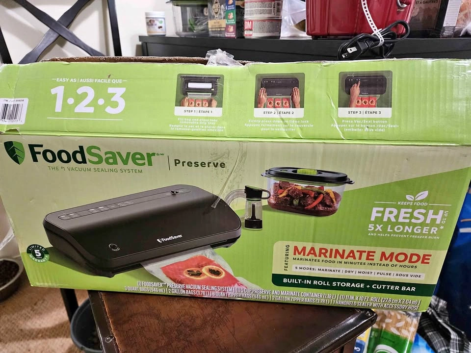 Brand New FoodSaver Preserve Vacuum Sealer (Machine Only)