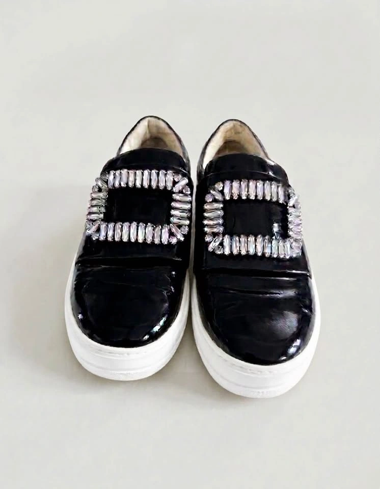 Roger Vivier Viv Run Strass Buckle Sneakers Black Patent EU 38 U