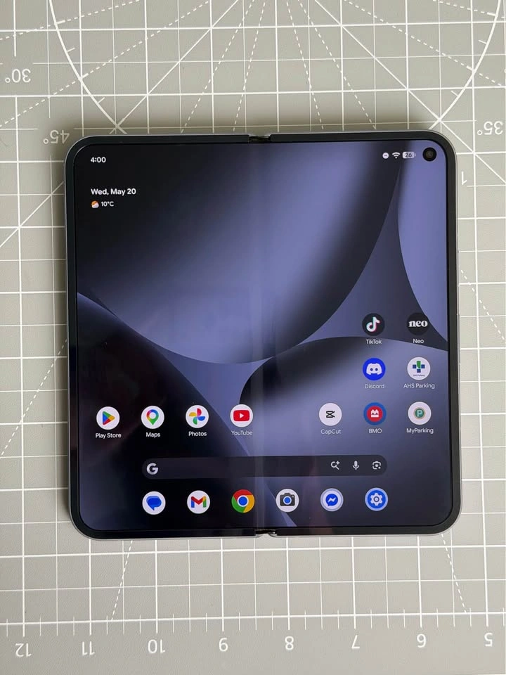 Google Pixel 10 Pro Fold Mint Condition - photo 4