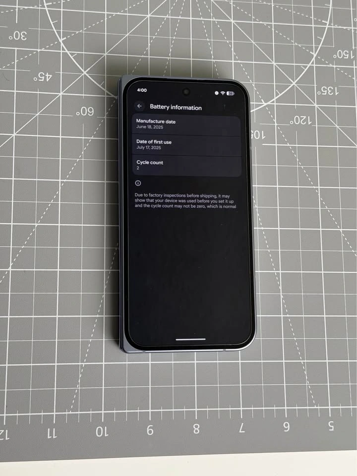 Google Pixel 10 Pro Fold Mint Condition - photo 5