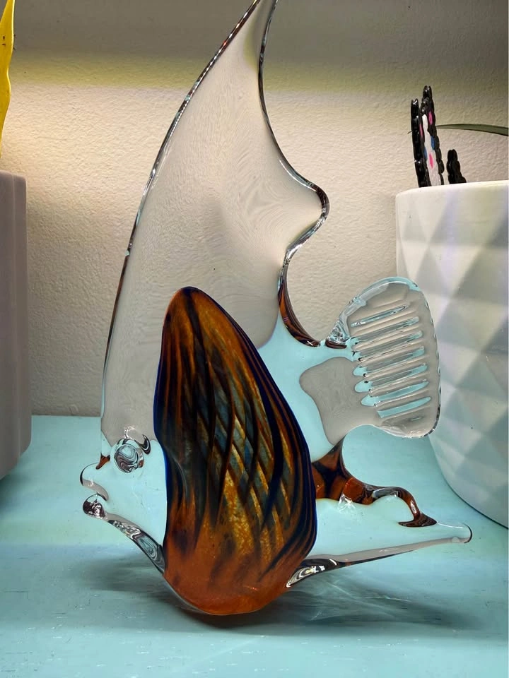 Glass Angelfish paperweight - photo 2