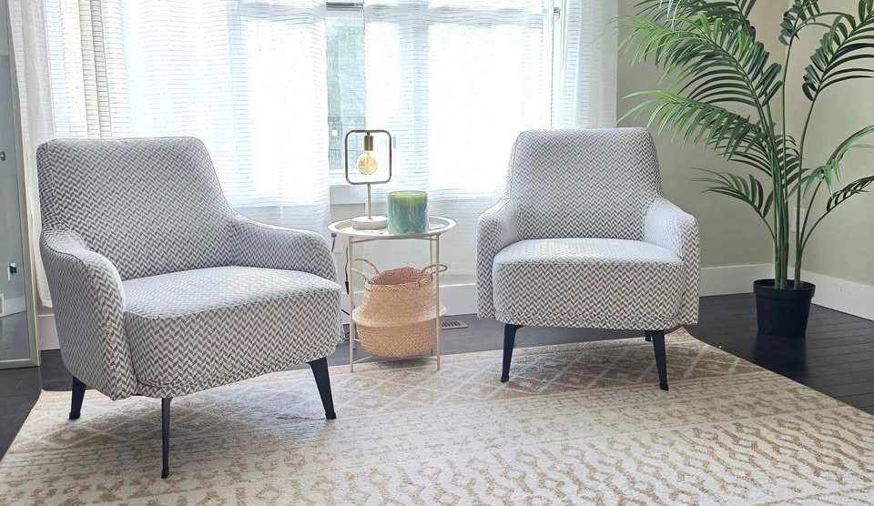 Armchair Pair - Pickup Sherwood NW