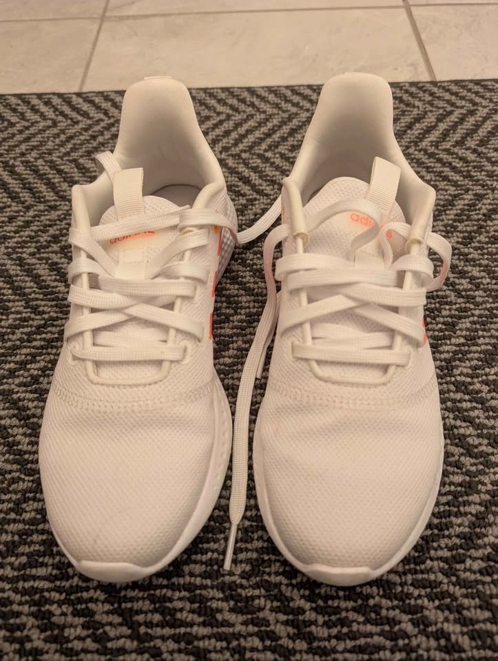 Adidas Runners - Women's Size 7 - photo 3