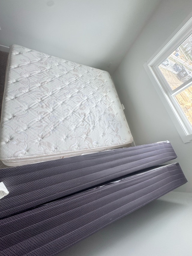 LIKE NEW KING Mattress + Split Box Springs — Only $250 - photo 3