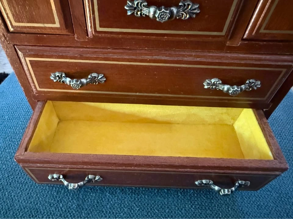 Vintage 80’s wooden jewellery box - photo 3