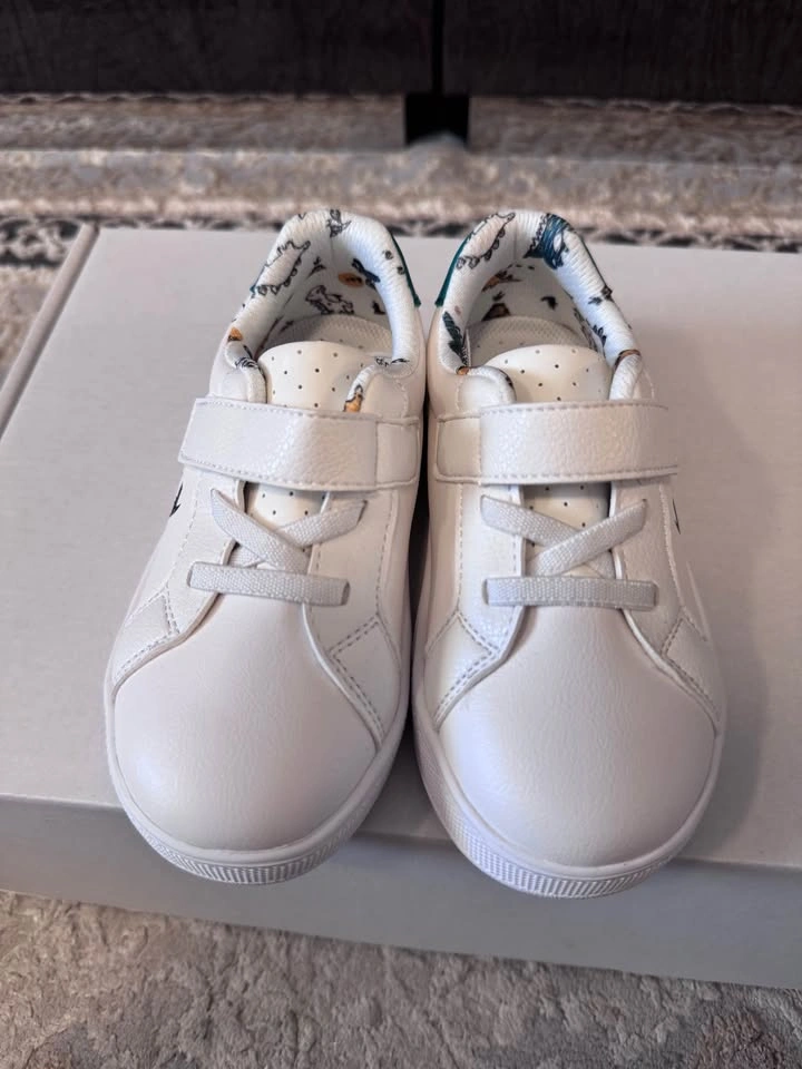 Brand New Kids Sneakers – Dino Print White Shoes (Size 26 / Todd - photo 5