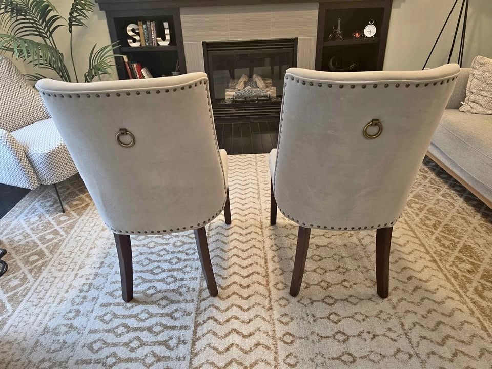 Accent Chairs (Set of 2)