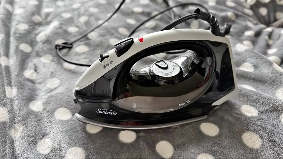 Steam Iron Sunbeam