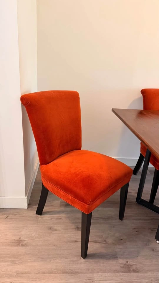 Crate and Barrel Chairs set of 4 & Table - photo 2