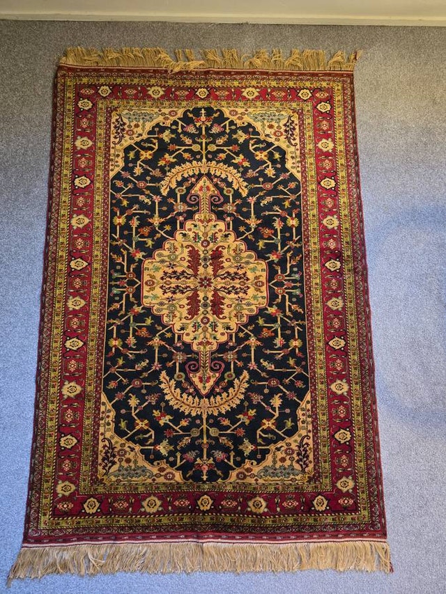 Antique Silk Persian & Turkish Rugs  for Museum of Art - photo 4