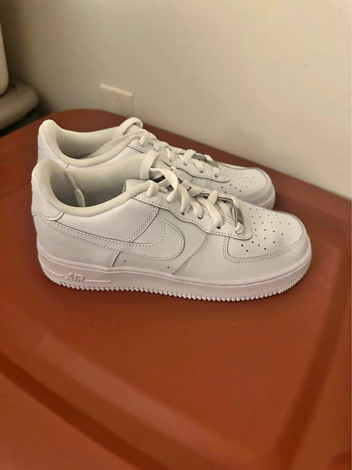 Nike Air Force 1's Size: 6y Never Worn. No Box.