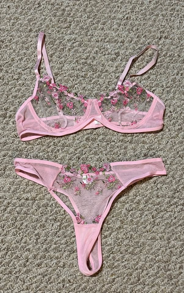 Aphrotiny Pink Floral Lingerie Set Bra Thong M - photo 2