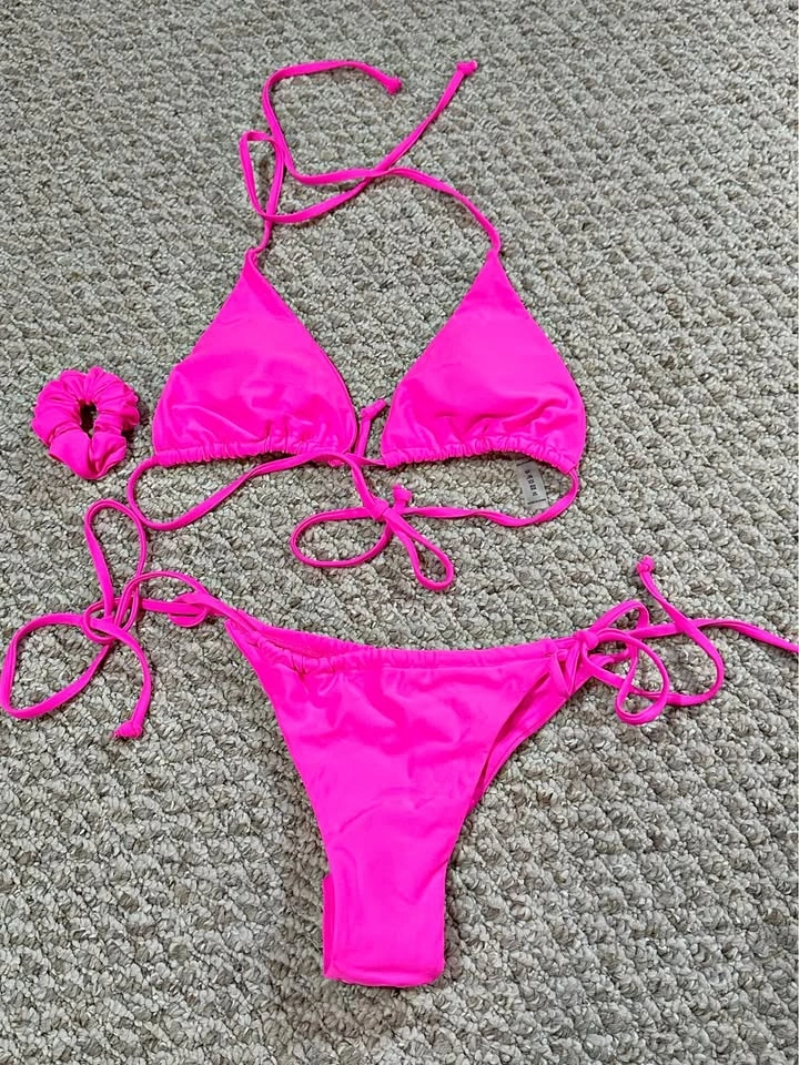 NEW Neon Pink Bikini Set Scrunchie