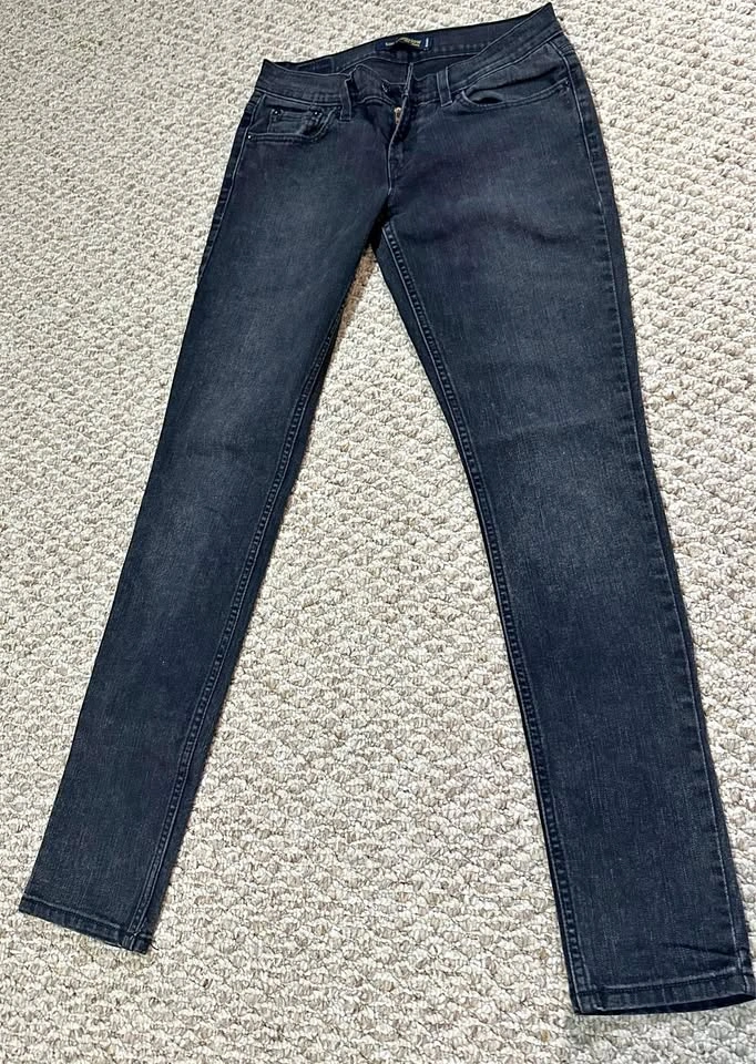 Levi's 524 Too Superlow Black Jeans Size 5M