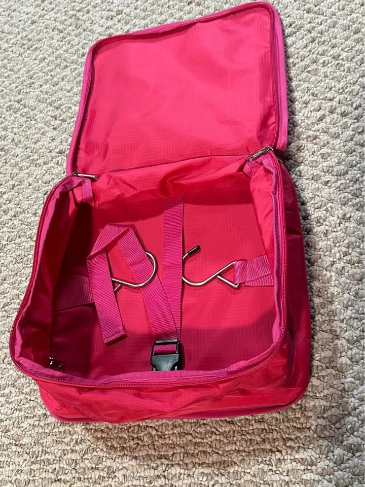 NEW Foldable Hanging Travel Organizer Bag - photo 2