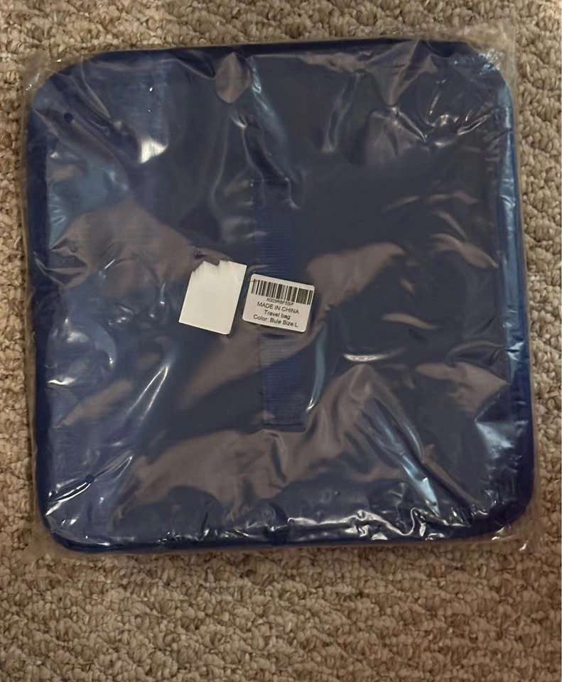 NEW Foldable Hanging Travel Organizer Bag - photo 5