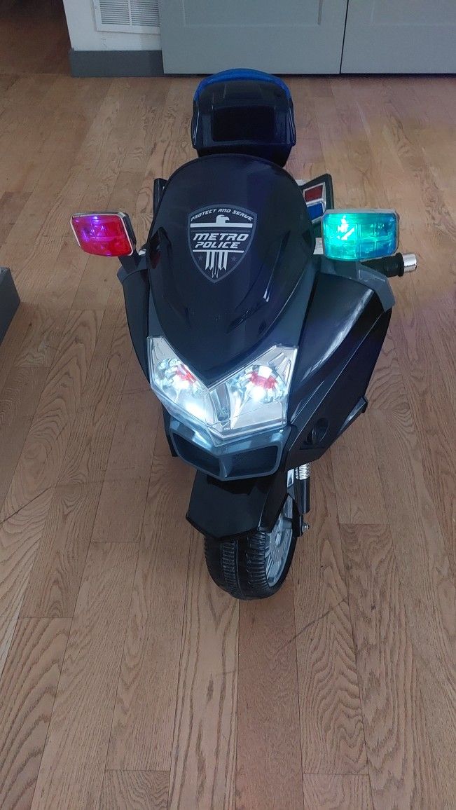 Police Motor Bike For Kids - Used Like New - photo 3