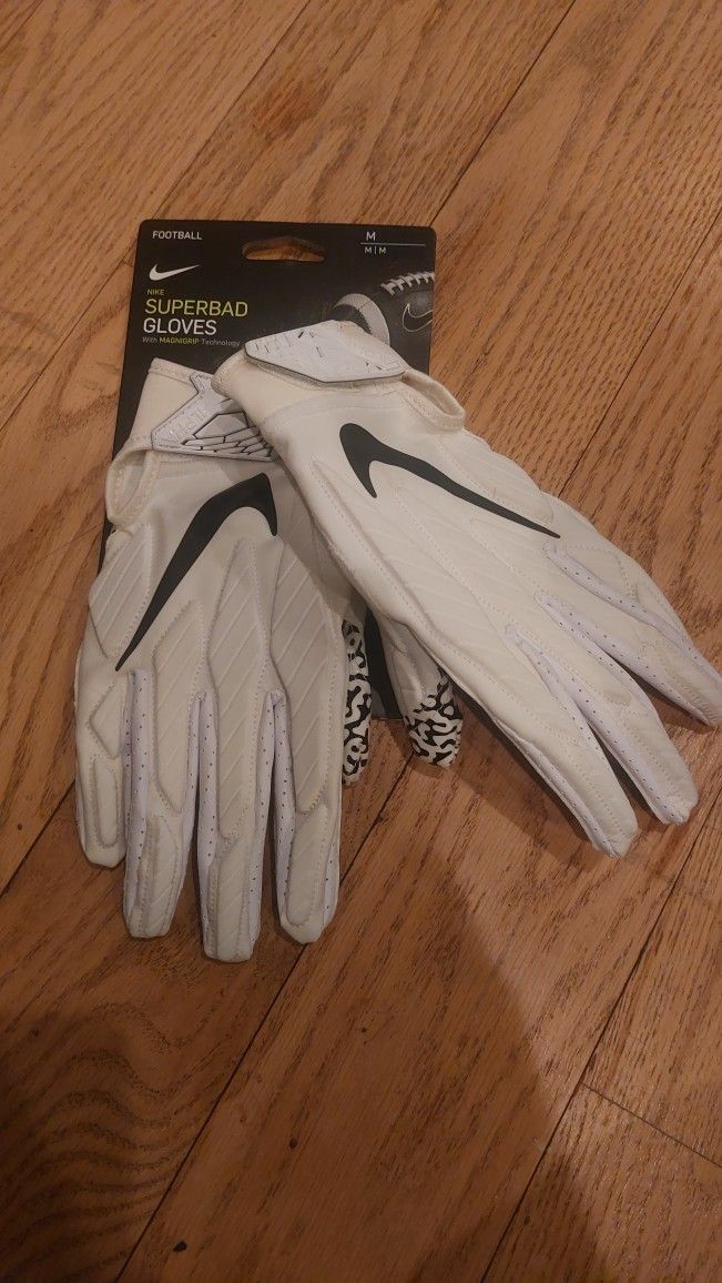 Nike SuperBad Gloves - New - M Size