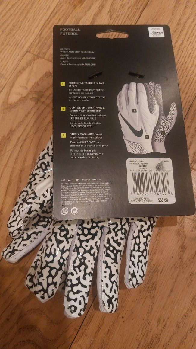 Nike SuperBad Gloves - New - M Size - photo 2