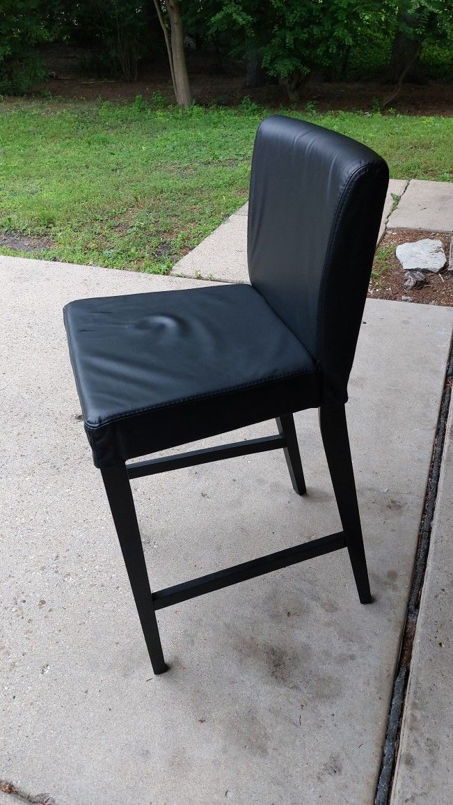 2 Black Bar Stools with backrest