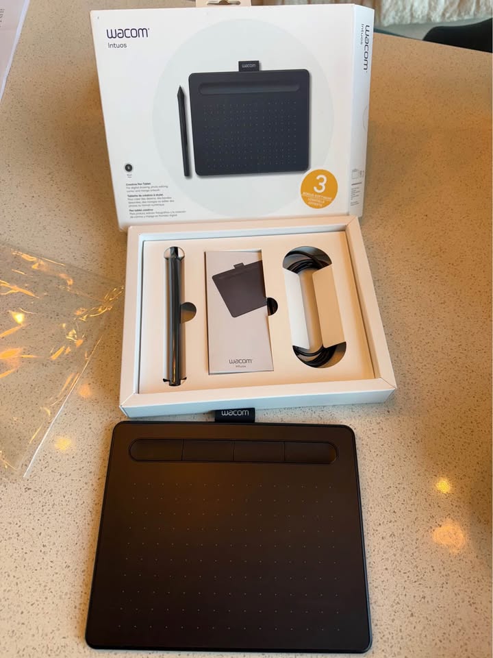 WACOM Intuos Graphics Drawing Tablet - photo 3