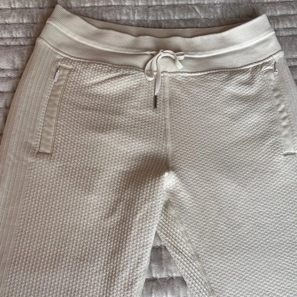 Lululemon Engineered Warmth Merino Pants White Opal (Ivory) sz 6 - photo 3