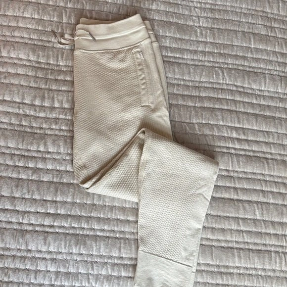 Lululemon Engineered Warmth Merino Pants White Opal (Ivory) sz 6 - photo 5