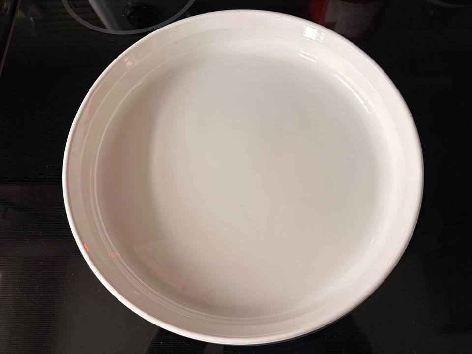 Vintage Corning White Round Fluted Baking Dish - photo 2