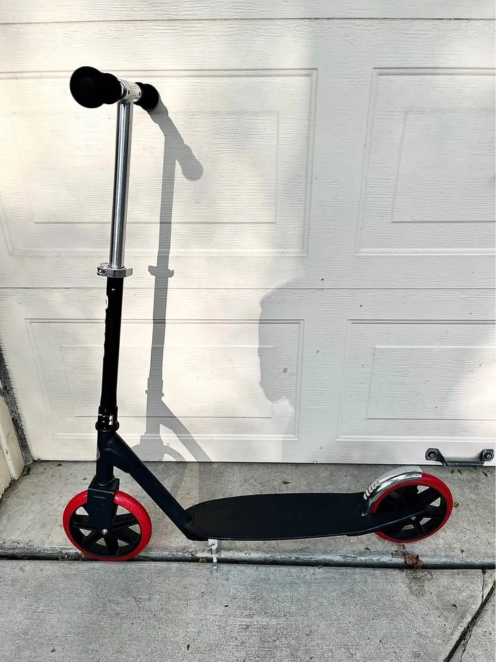 Razor Carbon Lux Scooter - LIKE NEW - photo 2