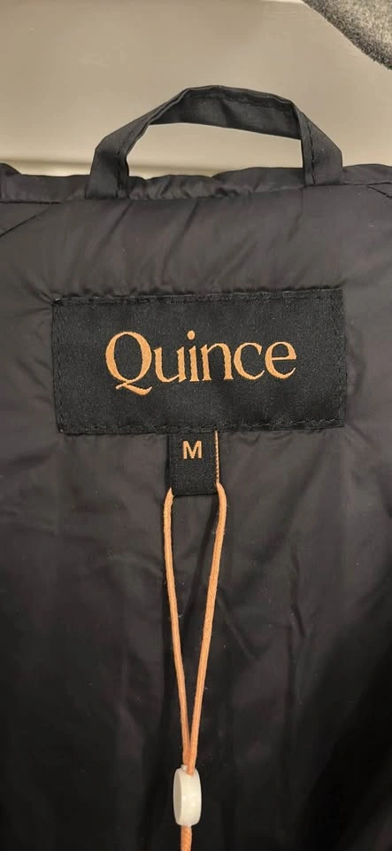 NEW with tags QUINCE Mens Med Hybrid Insulated Hooded Jacket Bla - photo 4