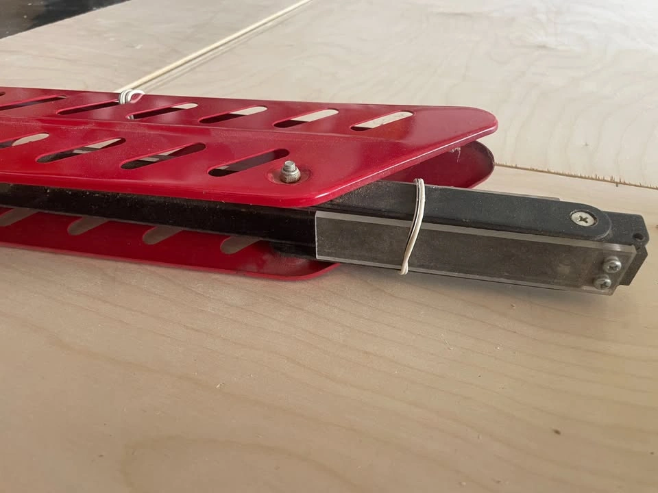 Table Saw - Metal Safety Guard - photo 4