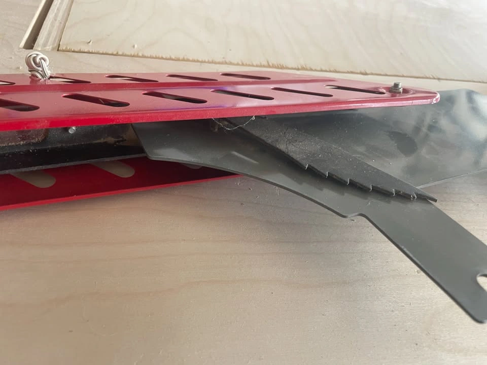 Table Saw - Metal Safety Guard - photo 5