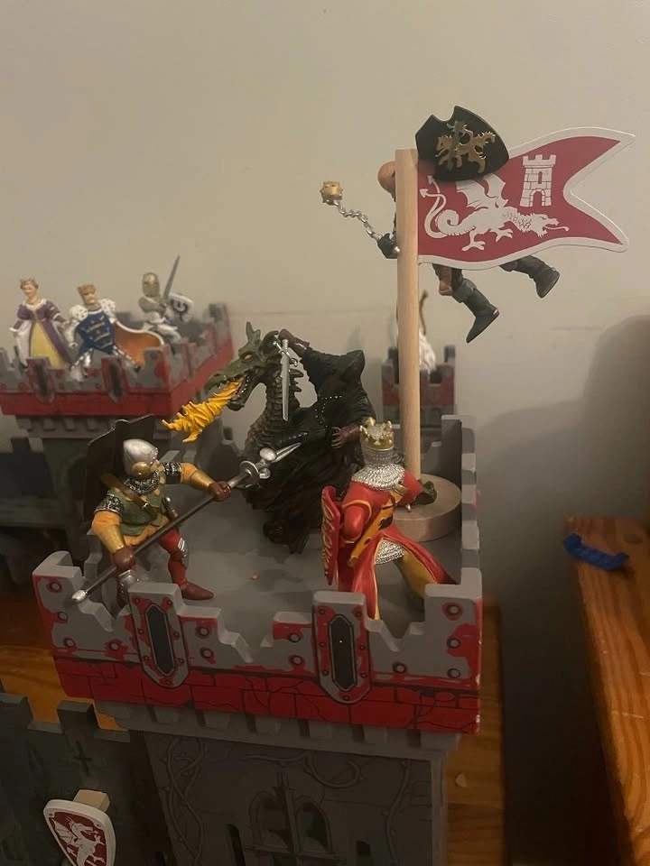 Papo Figurines & Castle - photo 2