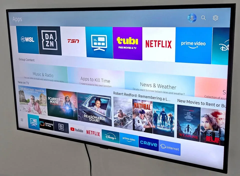 50" Samsung Smart TV 4K UHD 50RU7100 thumbnail