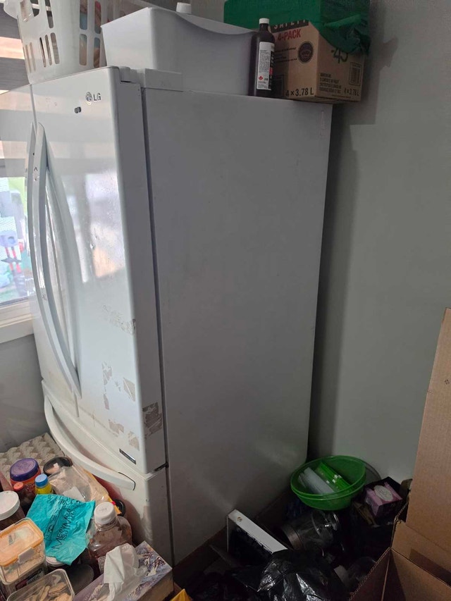 fridge - moving sale - photo 2