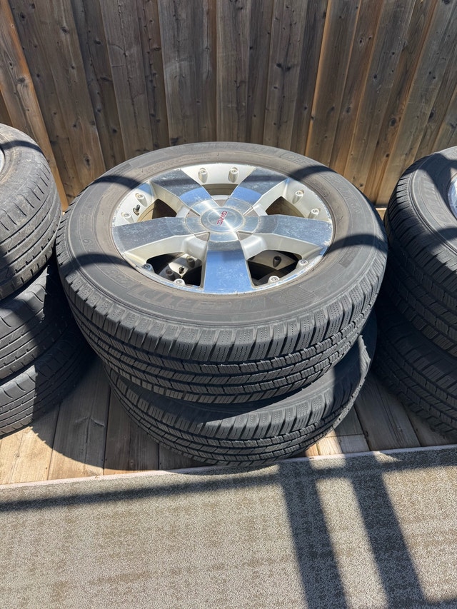 255/60/R19 Michelin All Season Tires w/ GMC Rims