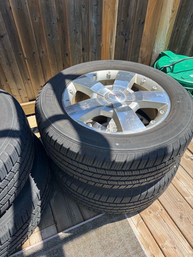 255/60/R19 Michelin All Season Tires w/ GMC Rims - photo 2