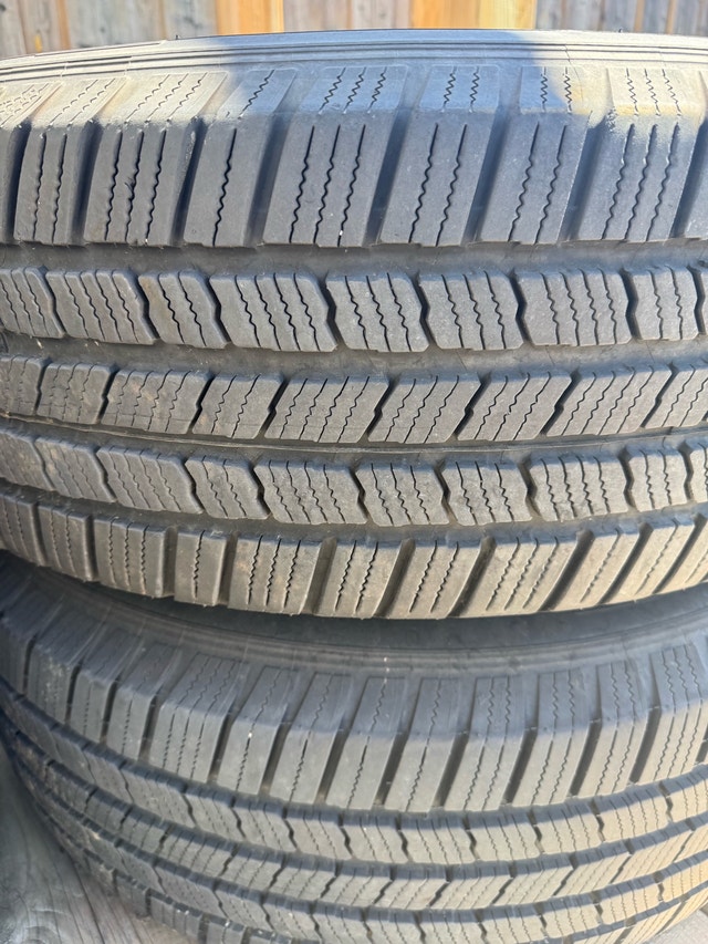 255/60/R19 Michelin All Season Tires w/ GMC Rims - photo 5